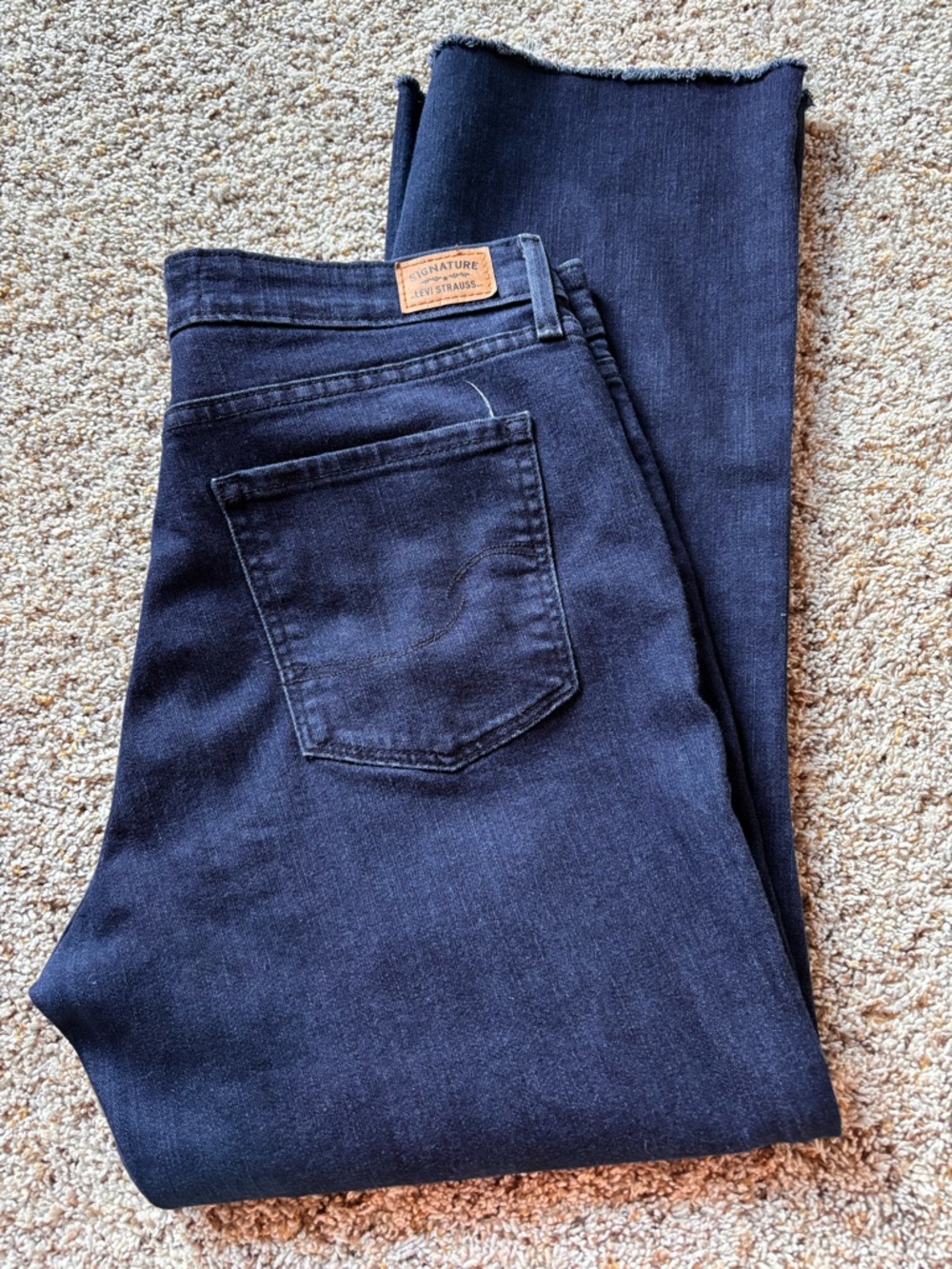 Levi's Women's Dark Blue Straight Leg Jeans